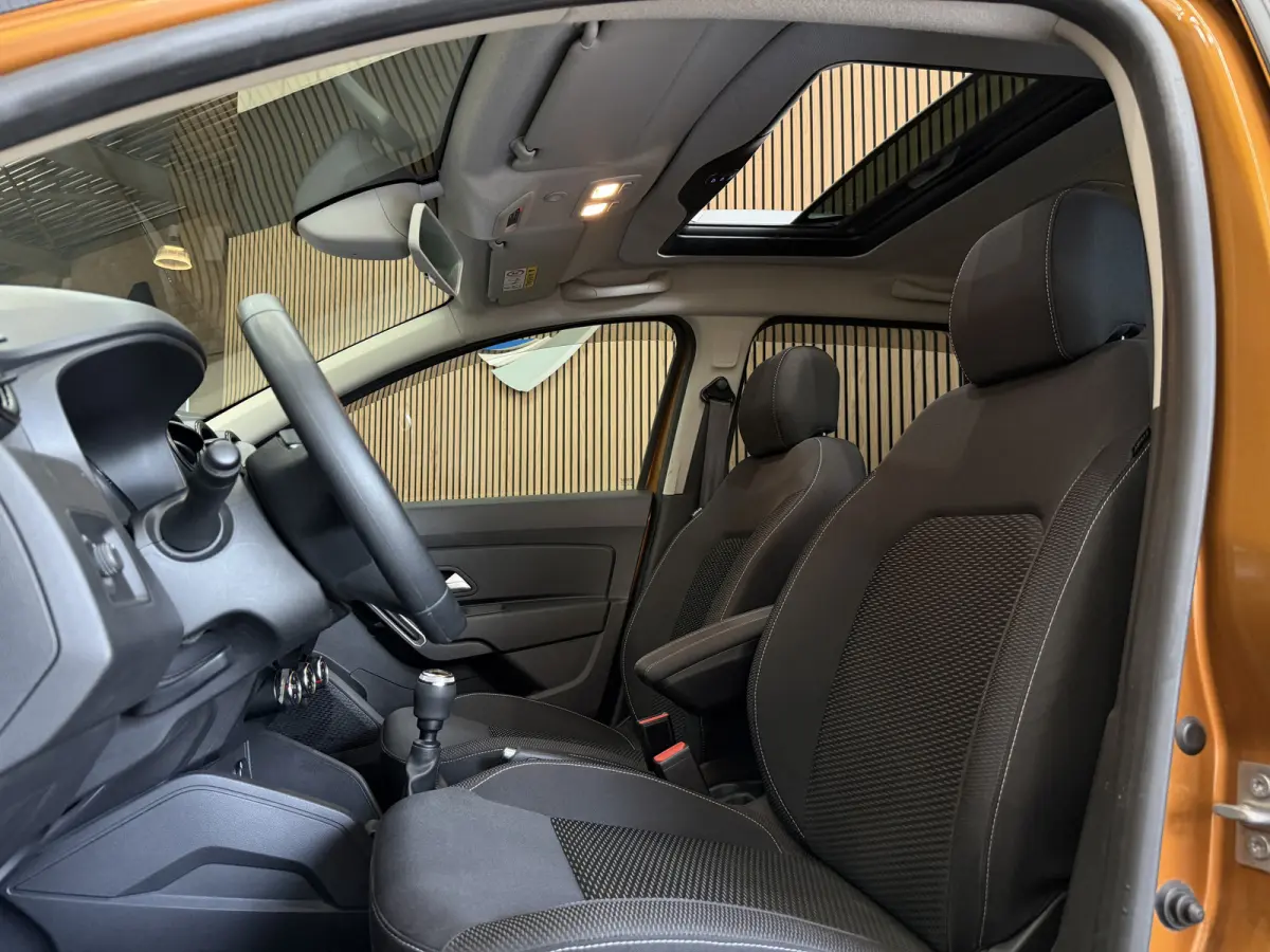 1.2 TCe Comfort Airco | Schuifdak | Cruise control | PDC | 17" | NAP | Volledig keurig netjes onderhouden!