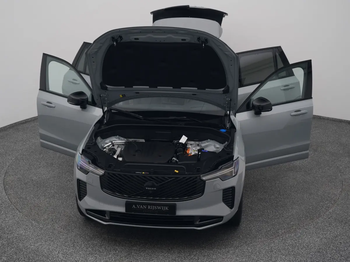 2.0 T8 Plug-in hybrid AWD Ultra Black Edition 7-Pers. |  PANO | 360° | B&W | HUD | ADAPTIVE | LUCHTVERING | STOEL- EN STUURVERW. | STOELMASSAGE | STOELVENT. | TREKHAAK