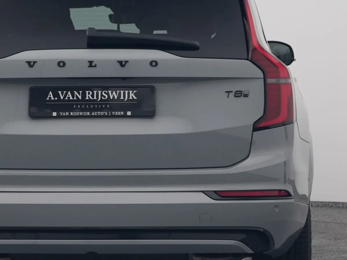 2.0 T8 Plug-in hybrid AWD Ultra Black Edition 7-Pers. |  PANO | 360° | B&W | HUD | ADAPTIVE | LUCHTVERING | STOEL- EN STUURVERW. | STOELMASSAGE | STOELVENT. | TREKHAAK