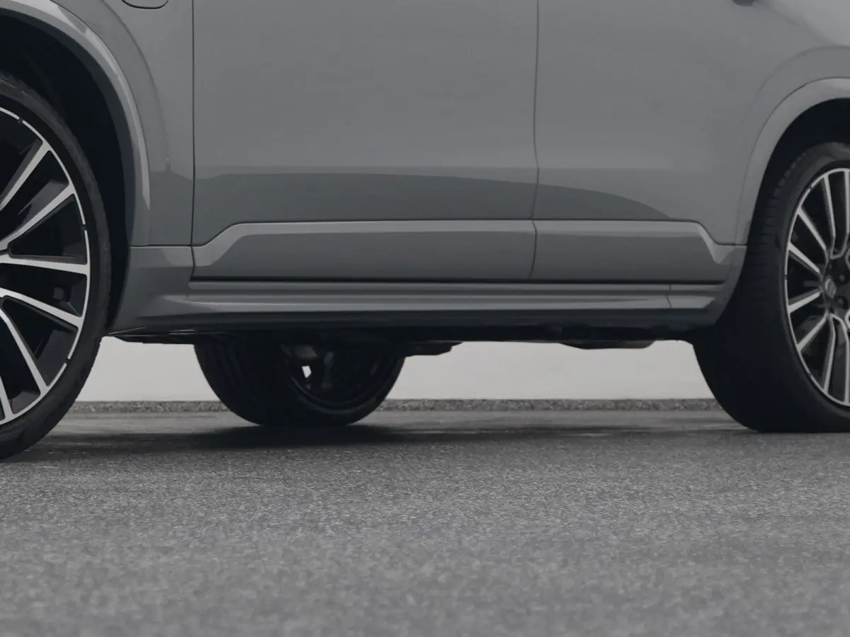 2.0 T8 Plug-in hybrid AWD Ultra Black Edition 7-Pers. |  PANO | 360° | B&W | HUD | ADAPTIVE | LUCHTVERING | STOEL- EN STUURVERW. | STOELMASSAGE | STOELVENT. | TREKHAAK