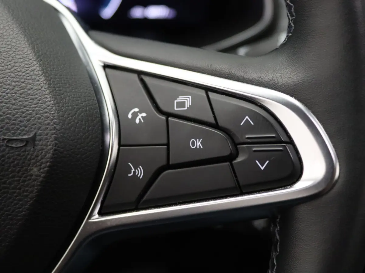 R135 Zen 52 kWh Apple Carplay/Android Auto | Climate