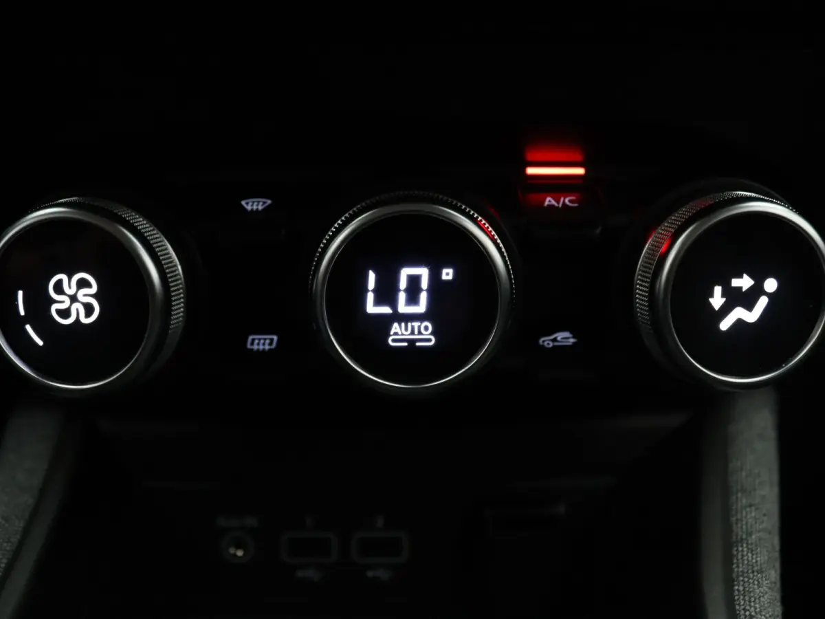 R135 Zen 52 kWh Apple Carplay/Android Auto | Climate