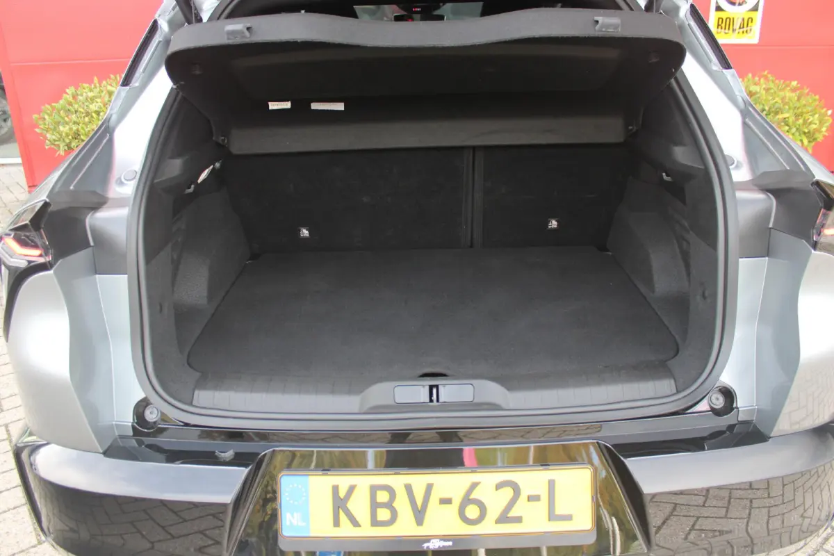1.2 145PK AUTOMAAT Hybrid IBRIDA TI | TECHNO PACK: (LED MATRIX KOPLAMPEN, DRAADLOZE TELEFOONLADER, DODEHOEK DETECTIE, PARKEERSENSOREN VOOR ACHTER EN ZIJKANT, NAVIGATIE, ELEKTRISCH BEDIENBARE