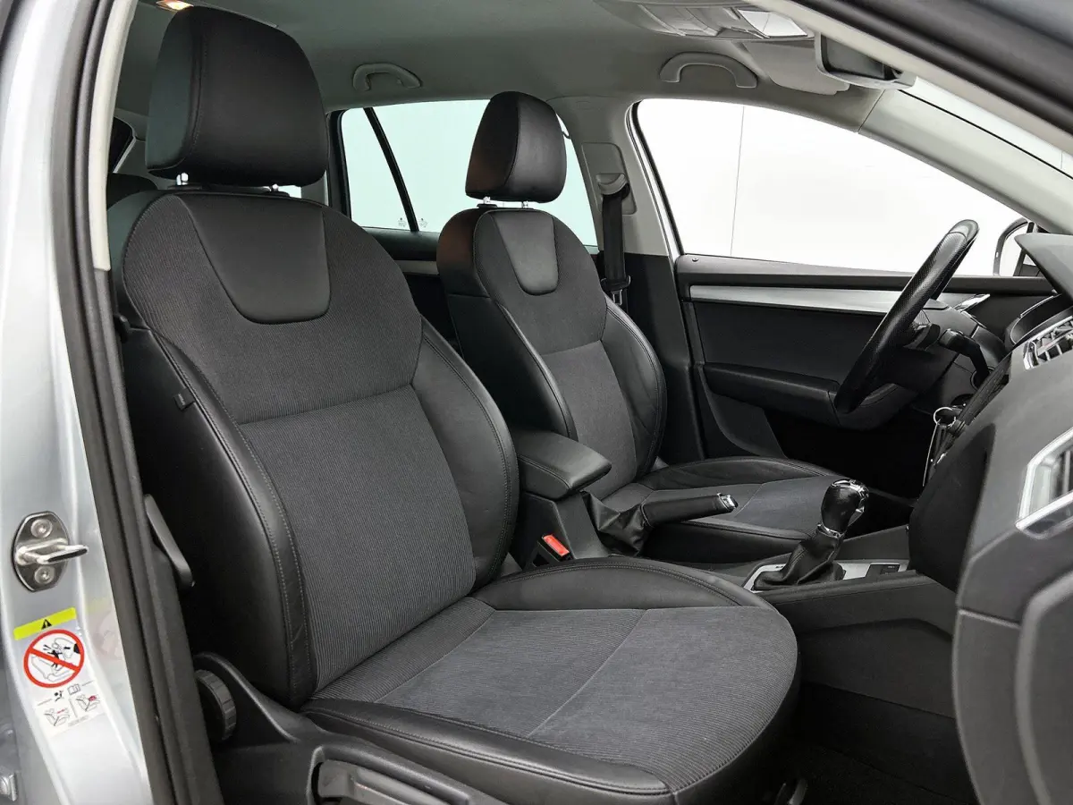 1.5 TSI Greentech Business Edition | Apple Carplay / Android Auto | Stoelverwarming | Parkeersensoren | Trekhaak |