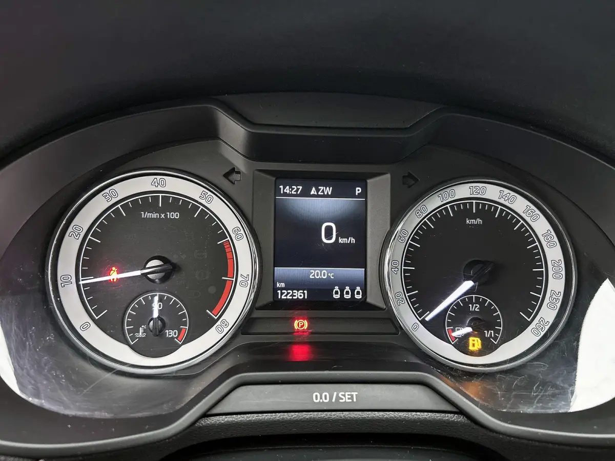 1.5 TSI Greentech Business Edition | Apple Carplay / Android Auto | Stoelverwarming | Parkeersensoren | Trekhaak |