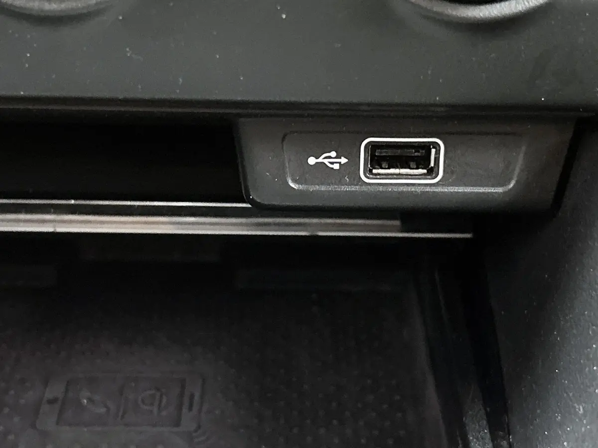 1.5 TSI Greentech Business Edition | Apple Carplay / Android Auto | Stoelverwarming | Parkeersensoren | Trekhaak |