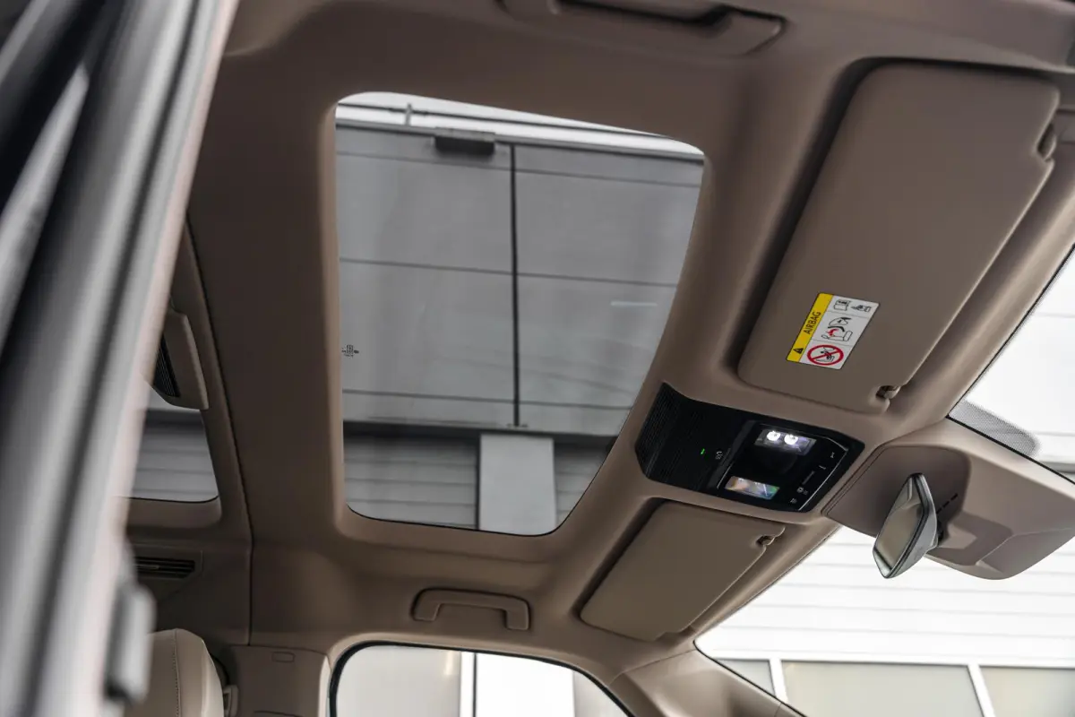 1.5 eHybrid 245pk L2 Bulli Edition | Panoramadak | Trekhaak | Leder | Harman Kardon | Adaptief Onderstel