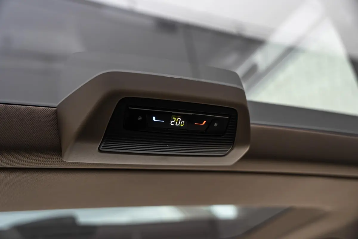 1.5 eHybrid 245pk L2 Bulli Edition | Panoramadak | Trekhaak | Leder | Harman Kardon | Adaptief Onderstel