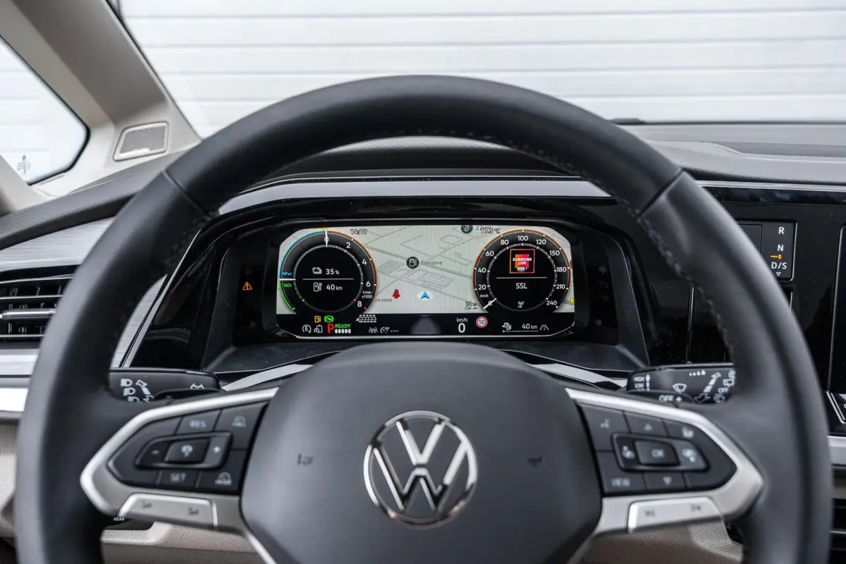 1.5 eHybrid 245pk L2 Bulli Edition | Panoramadak | Trekhaak | Leder | Harman Kardon | Adaptief Onderstel