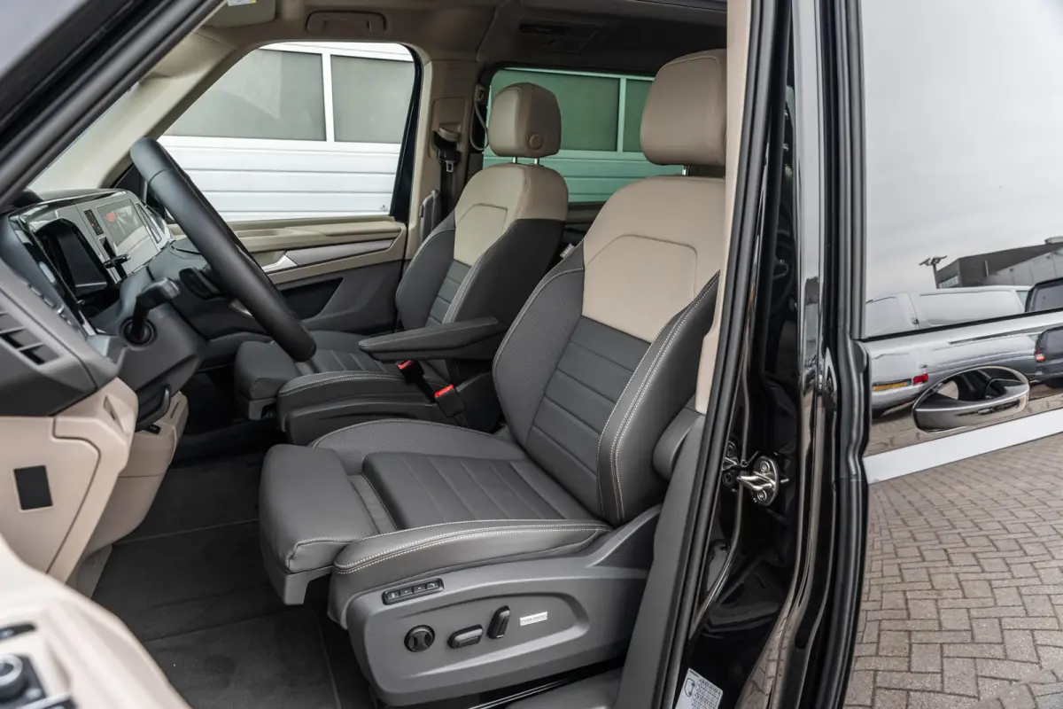 1.5 eHybrid 245pk L2 Bulli Edition | Panoramadak | Trekhaak | Leder | Harman Kardon | Adaptief Onderstel