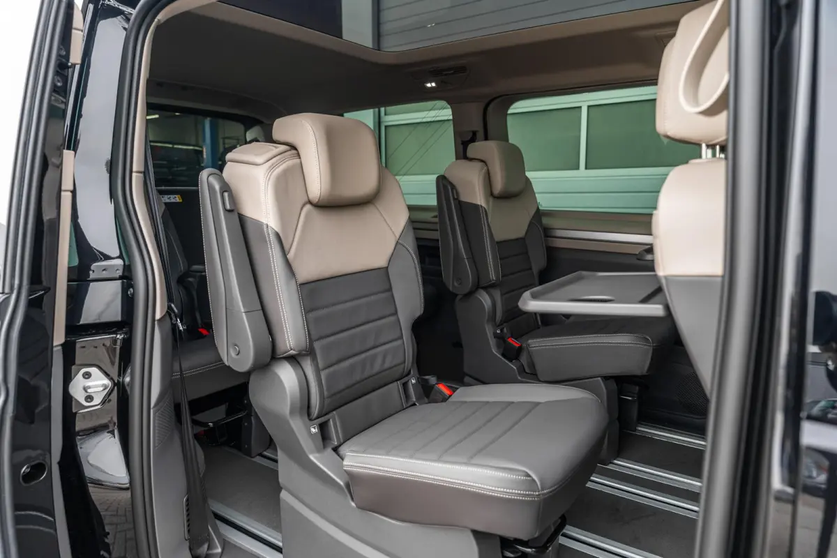 1.5 eHybrid 245pk L2 Bulli Edition | Panoramadak | Trekhaak | Leder | Harman Kardon | Adaptief Onderstel
