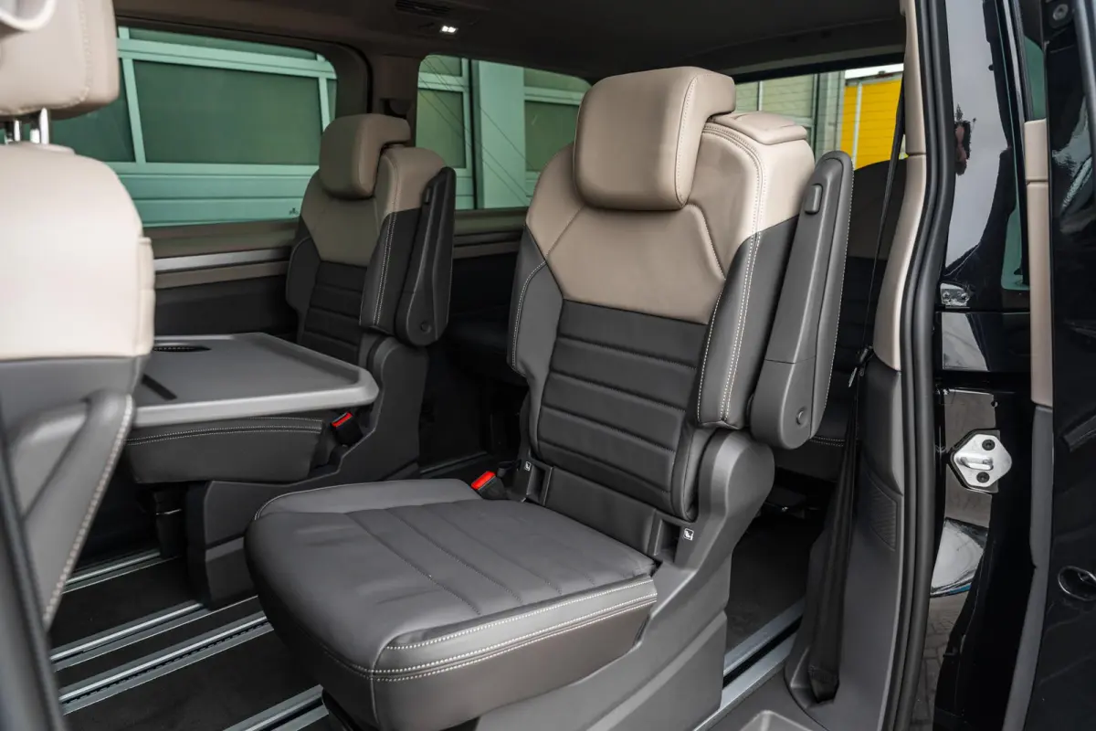 1.5 eHybrid 245pk L2 Bulli Edition | Panoramadak | Trekhaak | Leder | Harman Kardon | Adaptief Onderstel