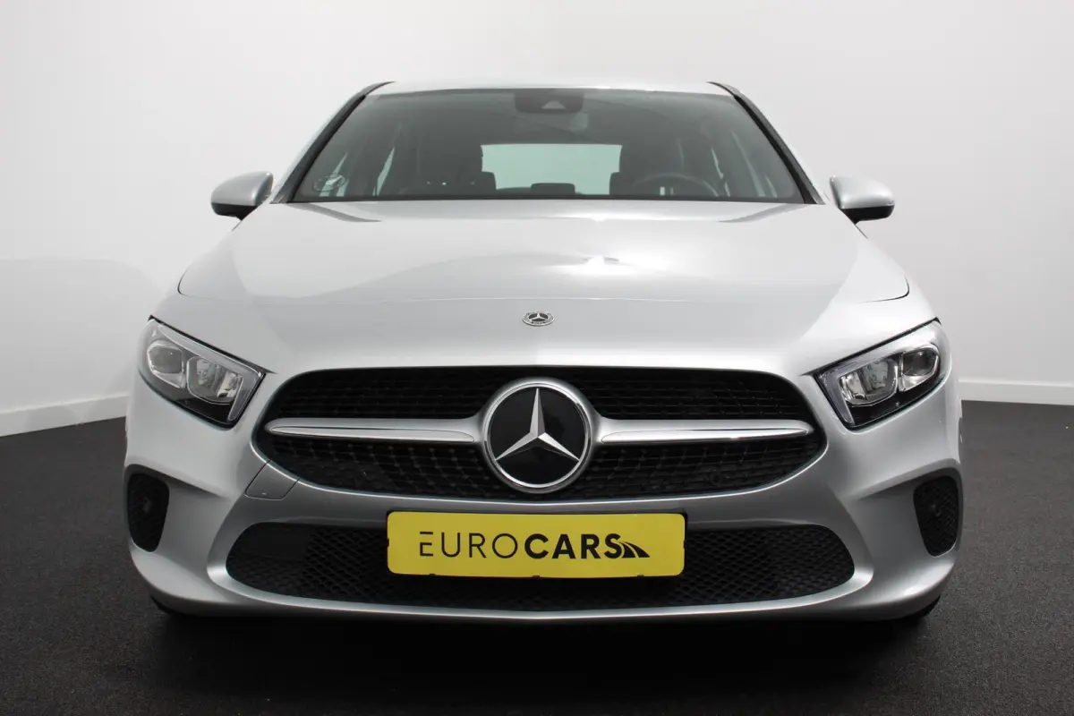 180 Progressive 7-DCT Navigatie Climate Control Virtual Cockpit Stoelverwarming 17" Lichtmetalen velgen Parkeer sensoren Cruise Control