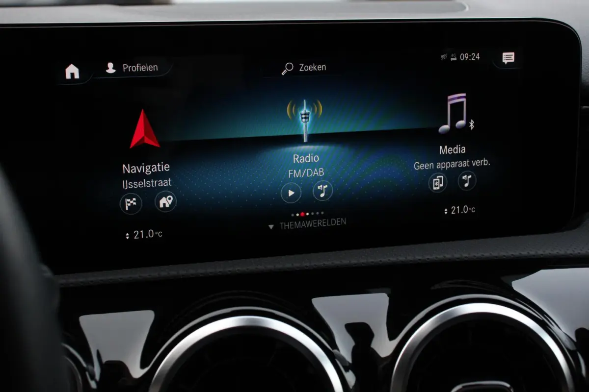 180 Progressive 7-DCT Navigatie Climate Control Virtual Cockpit Stoelverwarming 17" Lichtmetalen velgen Parkeer sensoren Cruise Control