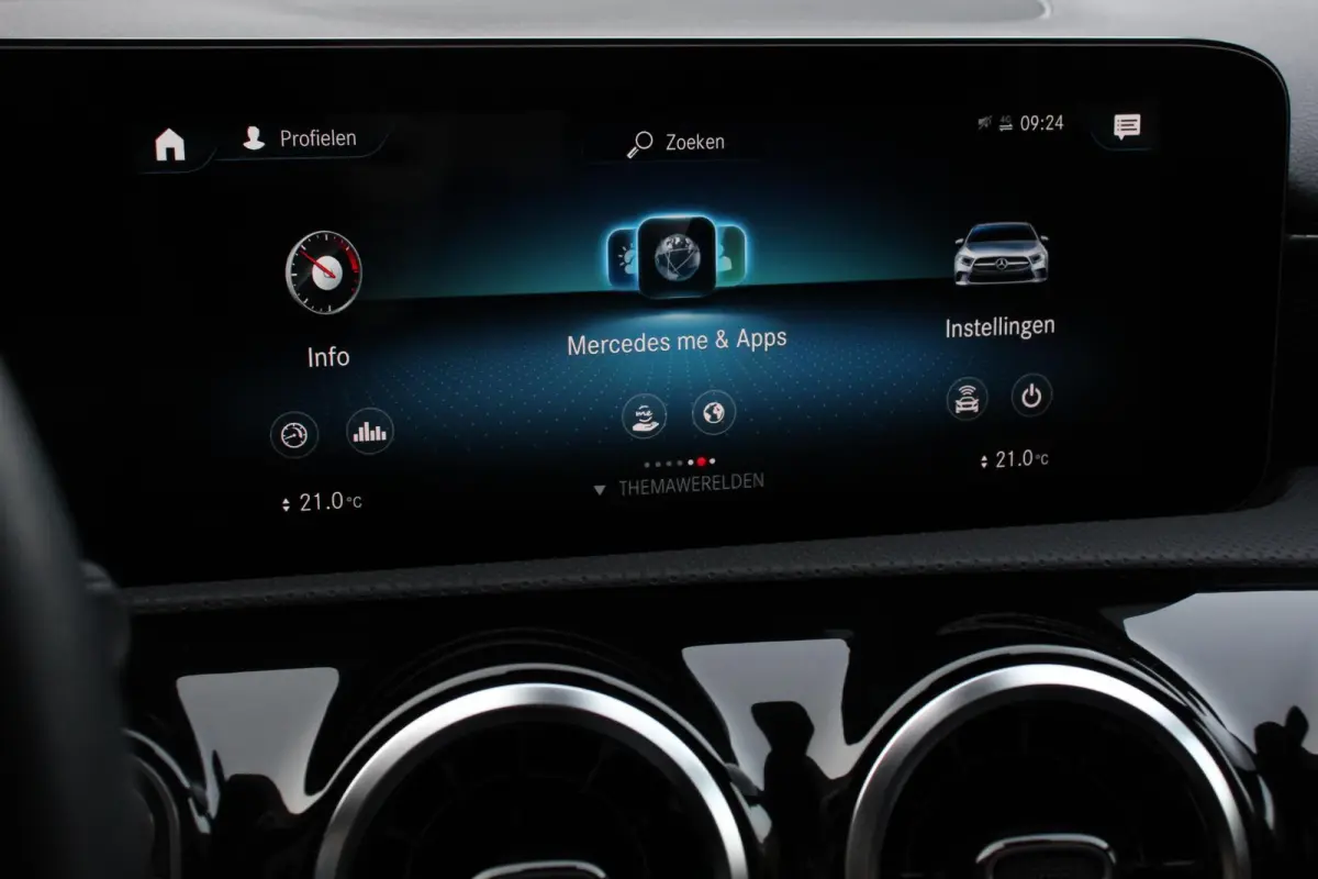 180 Progressive 7-DCT Navigatie Climate Control Virtual Cockpit Stoelverwarming 17" Lichtmetalen velgen Parkeer sensoren Cruise Control