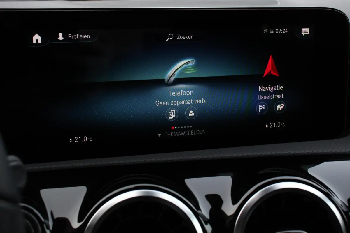 180 Progressive 7-DCT Navigatie Climate Control Virtual Cockpit Stoelverwarming 17" Lichtmetalen velgen Parkeer sensoren Cruise Control