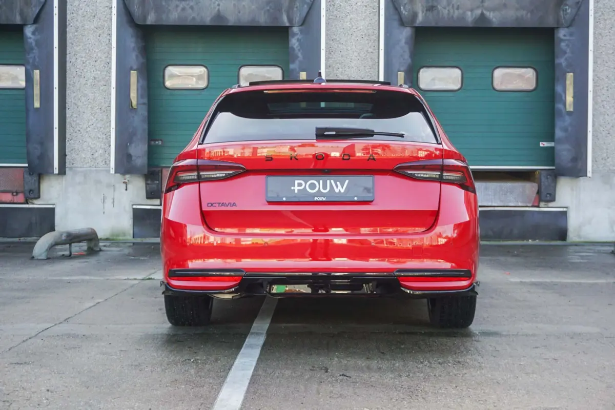 1.5 TSI 150pk DSG MHEV Business Edition Plus | Panoramadak | Black Pakket | Trekhaak
