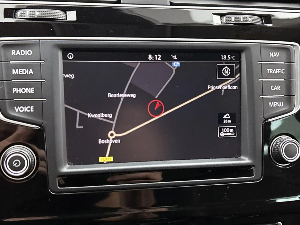 1.4 TSI ACT Connected Series | Achteruitrijcamera | Parkeersensoren | Stoelverwarming | Trekhaak |