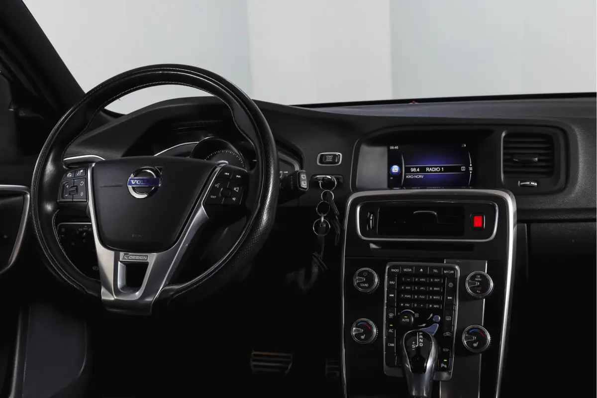2.0 T4 190 PK Business Sport - Automaat Org. NL. | S/K-Dak | Adapt. Cruise | Stoelverw. | Afn. Trekhaak | PDC | Camera | NAV | ECC | LM 18" |