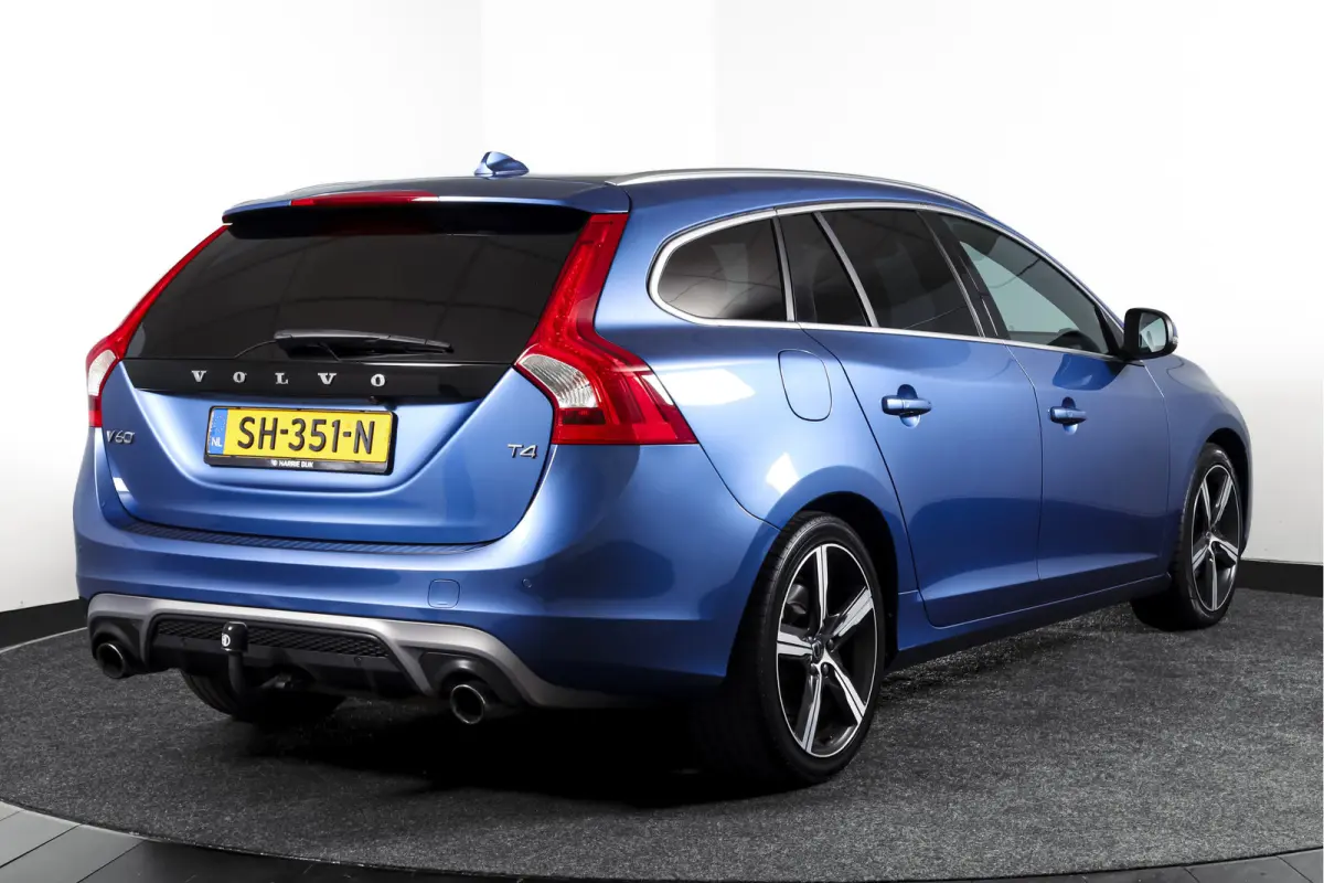 2.0 T4 190 PK Business Sport - Automaat Org. NL. | S/K-Dak | Adapt. Cruise | Stoelverw. | Afn. Trekhaak | PDC | Camera | NAV | ECC | LM 18" |