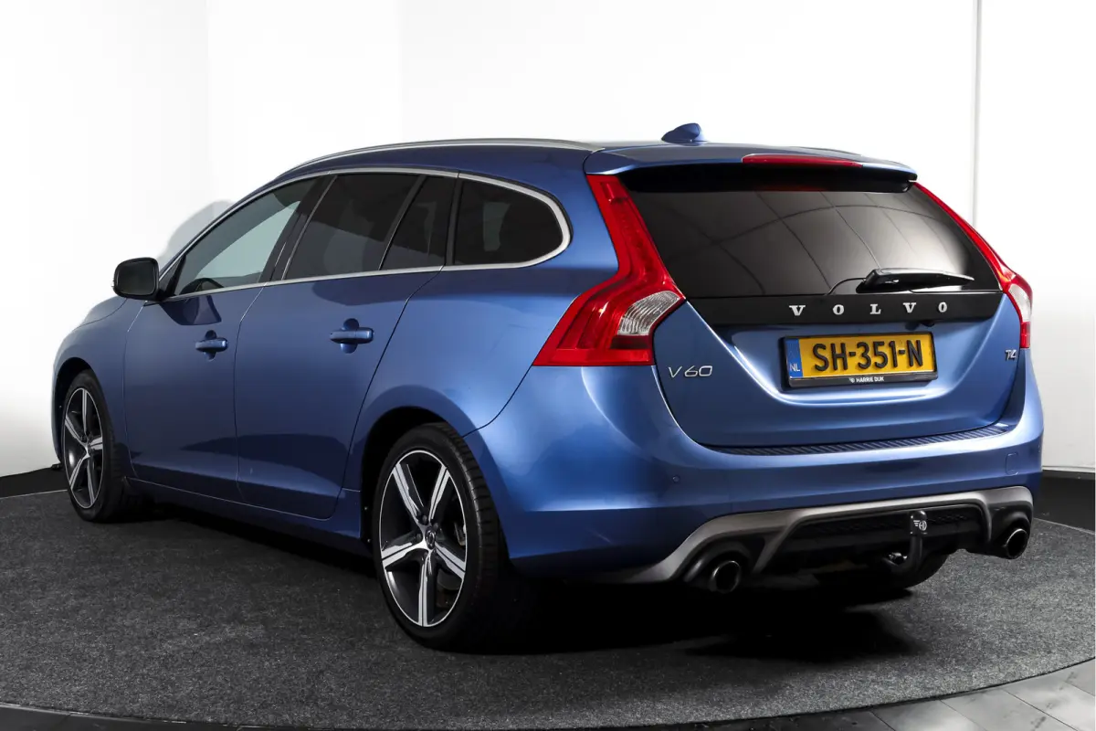 2.0 T4 190 PK Business Sport - Automaat Org. NL. | S/K-Dak | Adapt. Cruise | Stoelverw. | Afn. Trekhaak | PDC | Camera | NAV | ECC | LM 18" |