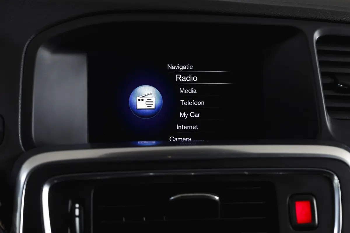 2.0 T4 190 PK Business Sport - Automaat Org. NL. | S/K-Dak | Adapt. Cruise | Stoelverw. | Afn. Trekhaak | PDC | Camera | NAV | ECC | LM 18" |