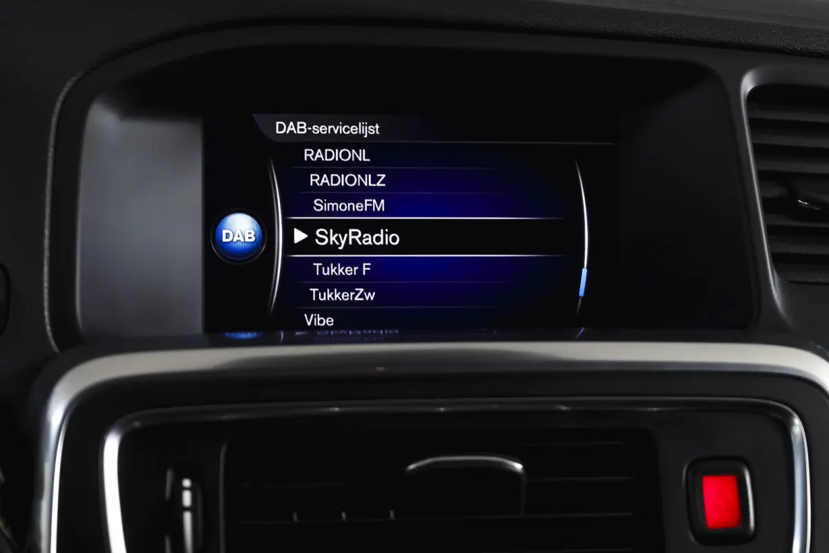 2.0 T4 190 PK Business Sport - Automaat Org. NL. | S/K-Dak | Adapt. Cruise | Stoelverw. | Afn. Trekhaak | PDC | Camera | NAV | ECC | LM 18" |