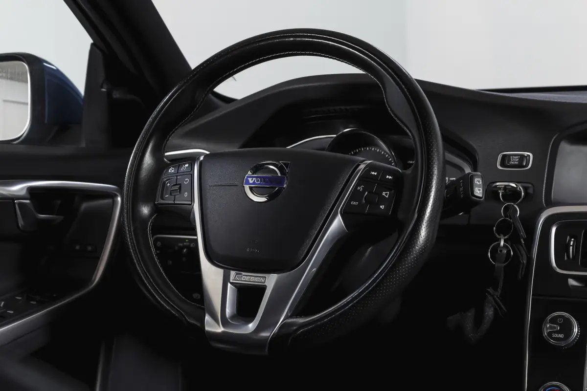 2.0 T4 190 PK Business Sport - Automaat Org. NL. | S/K-Dak | Adapt. Cruise | Stoelverw. | Afn. Trekhaak | PDC | Camera | NAV | ECC | LM 18" |