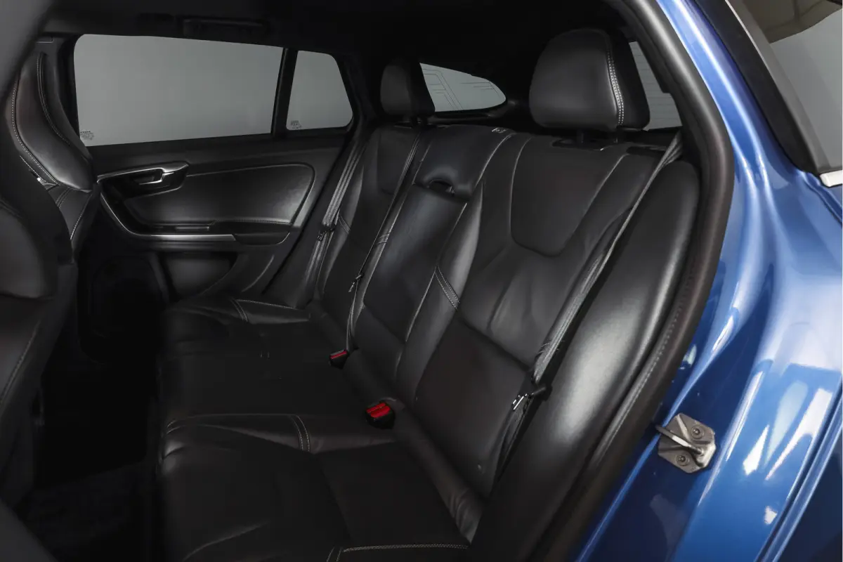 2.0 T4 190 PK Business Sport - Automaat Org. NL. | S/K-Dak | Adapt. Cruise | Stoelverw. | Afn. Trekhaak | PDC | Camera | NAV | ECC | LM 18" |