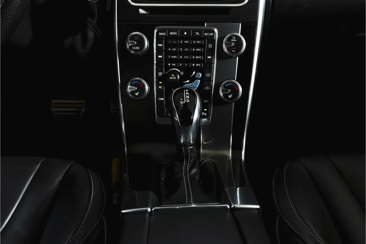 2.0 T4 190 PK Business Sport - Automaat Org. NL. | S/K-Dak | Adapt. Cruise | Stoelverw. | Afn. Trekhaak | PDC | Camera | NAV | ECC | LM 18" |