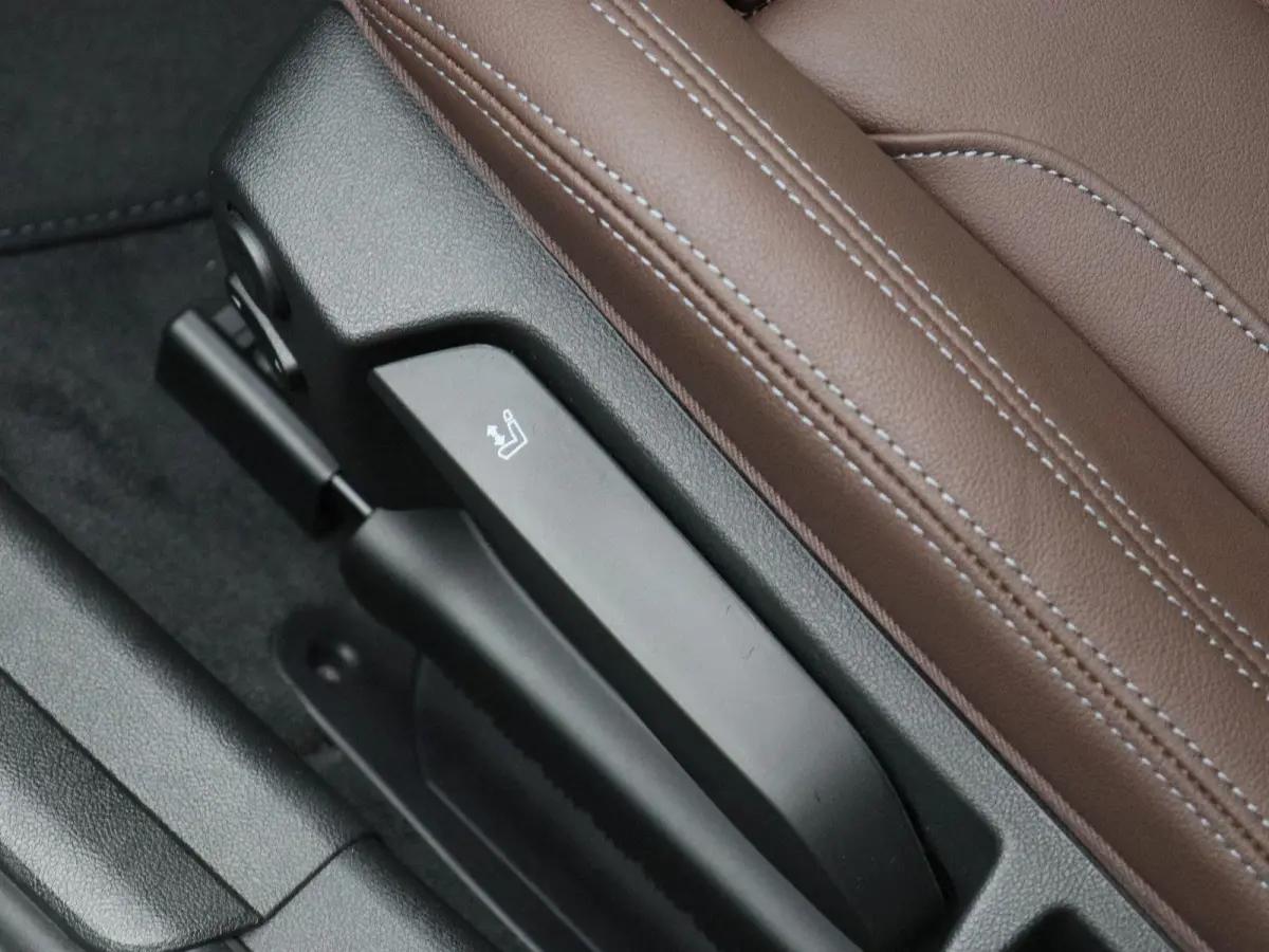330e M Sport Edition | M Sportpakket Pro | 	Innovation Pack | Comfort Pack | SoH 100% | Stuurwielrand verwarmd | Trekhaak | Driving Assistant | Active Cruise Control | Harman Kardon | 19''