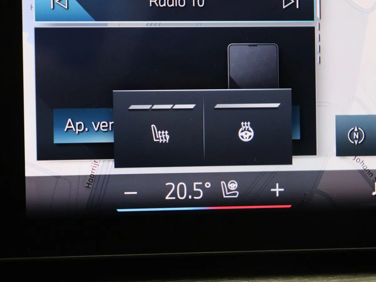 330e M Sport Edition | M Sportpakket Pro | 	Innovation Pack | Comfort Pack | SoH 100% | Stuurwielrand verwarmd | Trekhaak | Driving Assistant | Active Cruise Control | Harman Kardon | 19''
