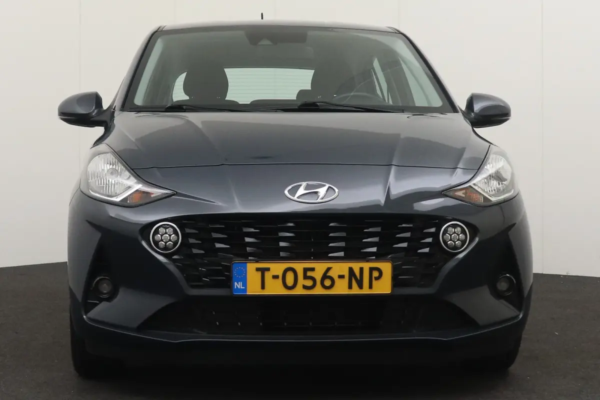 1.0 Business Carplay DAB Cruise LED