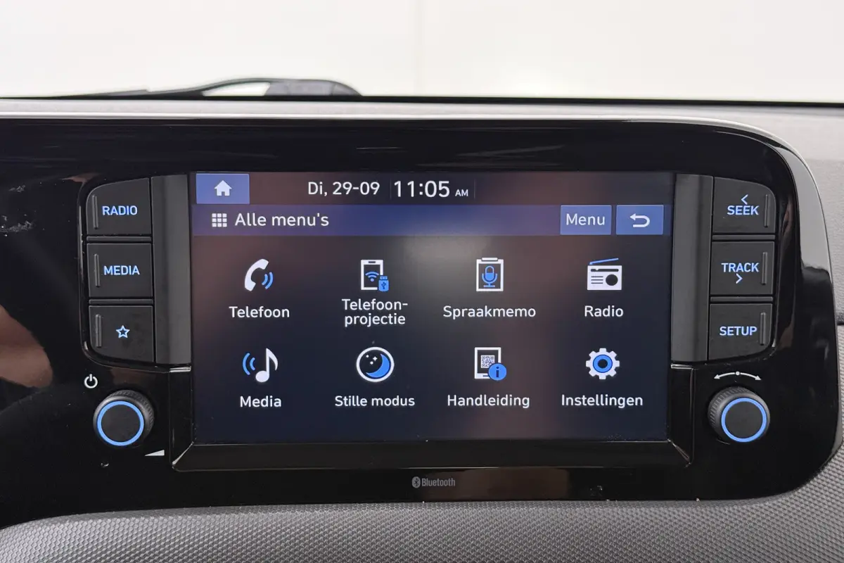 1.0 Business Carplay DAB Cruise LED