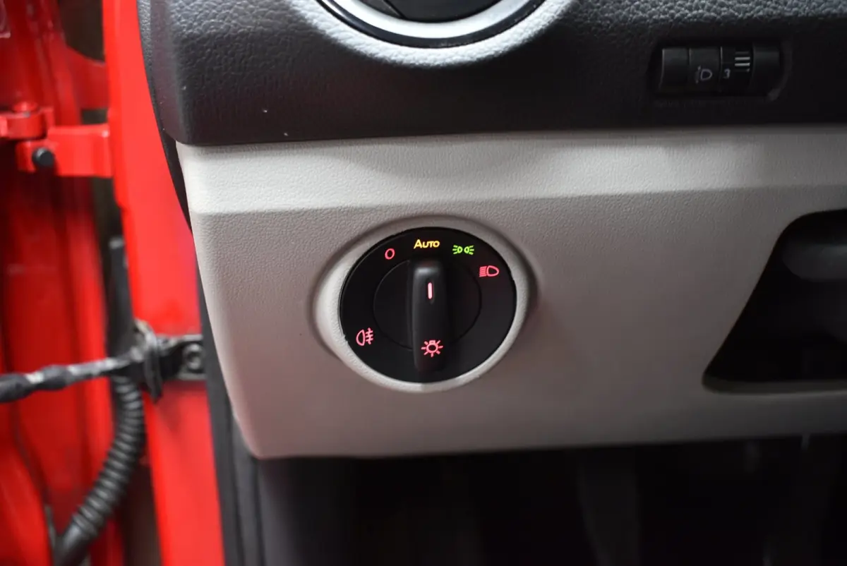 1.0 Style Intense 134dkm Airco Cruise Trekhaak 1e eig. Nwe APK