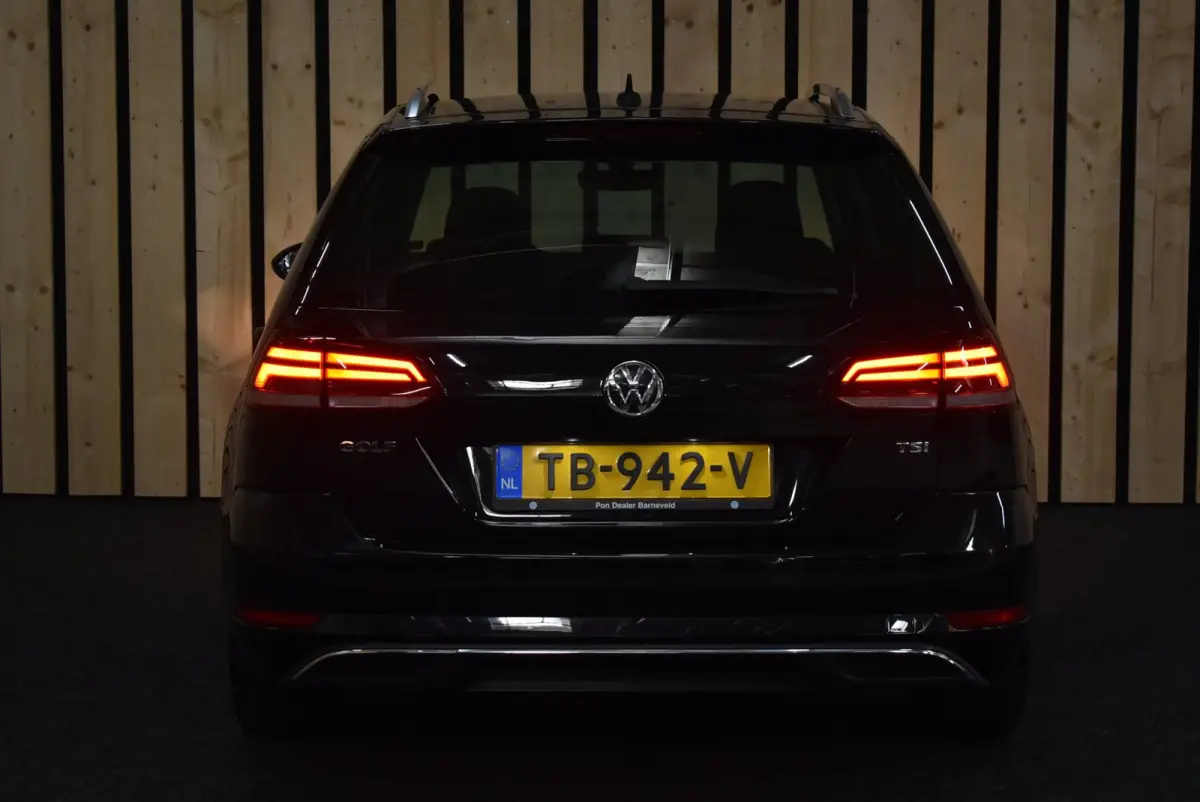 1.0 TSI Comfortline Business CarPlay Navi Clima Cruise 17" 2e eig. Nwe APK