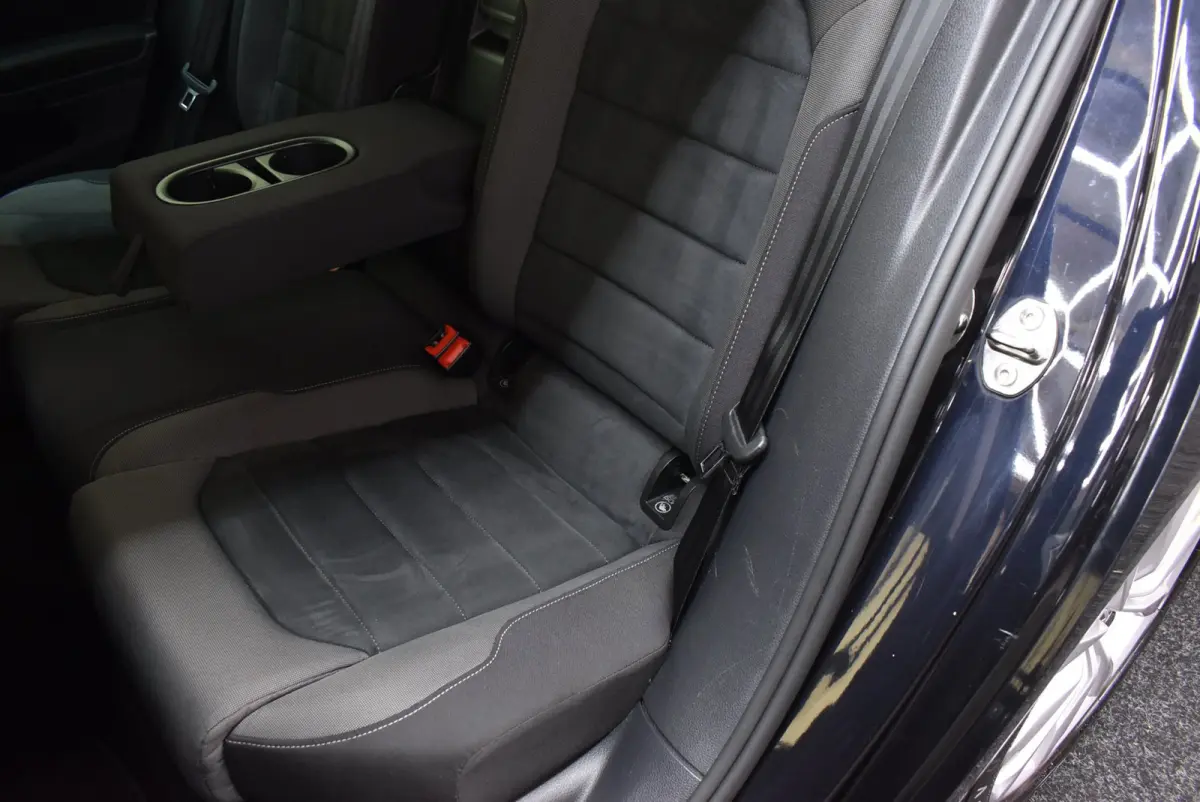 1.0 TSI Comfortline Business CarPlay Navi Clima Cruise 17" 2e eig. Nwe APK
