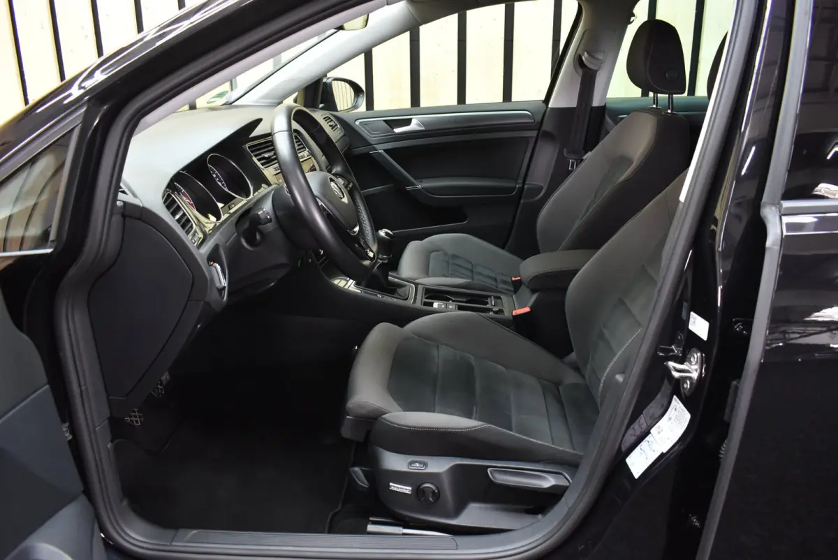 1.0 TSI Comfortline Business CarPlay Navi Clima Cruise 17" 2e eig. Nwe APK