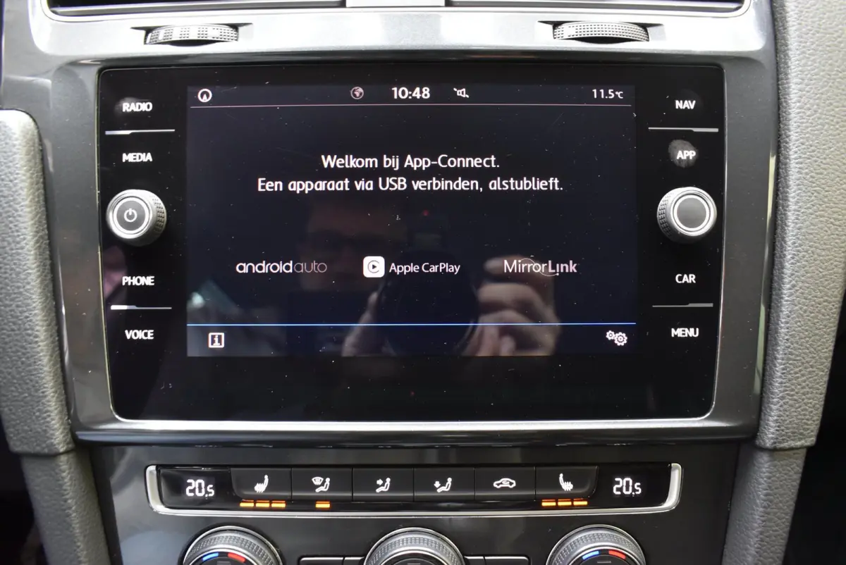 1.0 TSI Comfortline Business CarPlay Navi Clima Cruise 17" 2e eig. Nwe APK