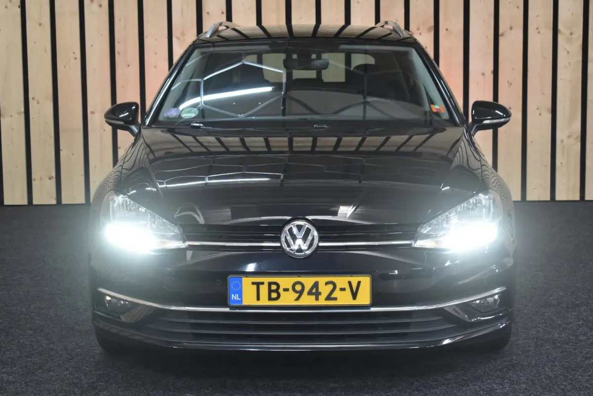 1.0 TSI Comfortline Business CarPlay Navi Clima Cruise 17" 2e eig. Nwe APK