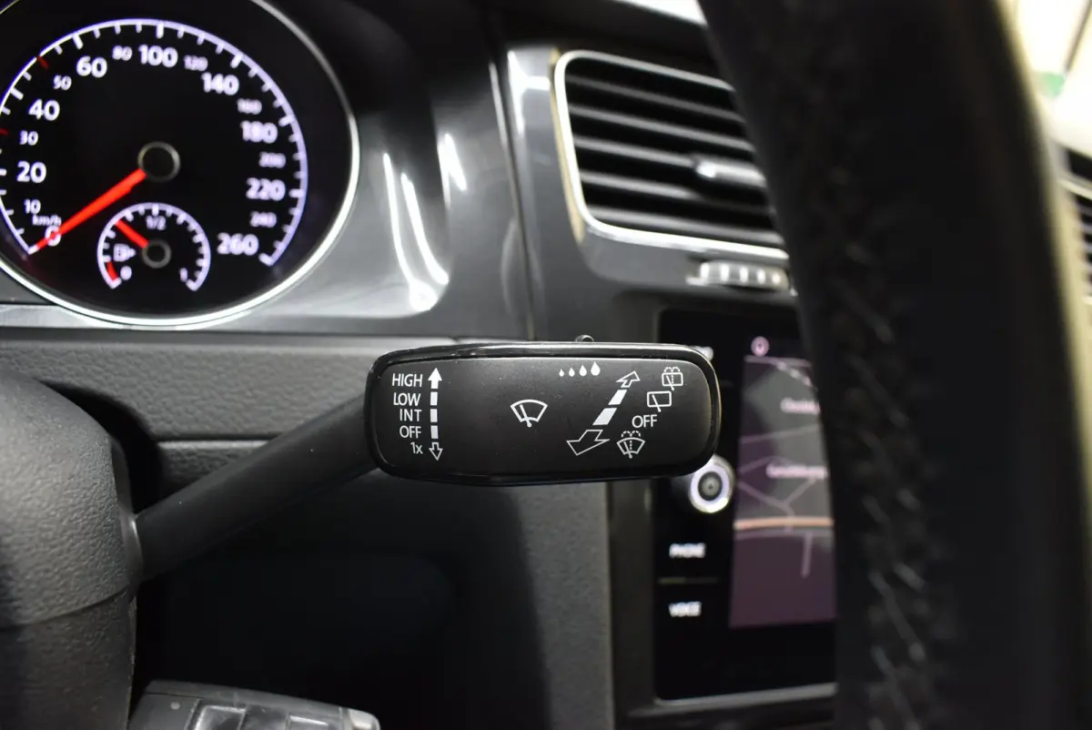 1.0 TSI Comfortline Business CarPlay Navi Clima Cruise 17" 2e eig. Nwe APK