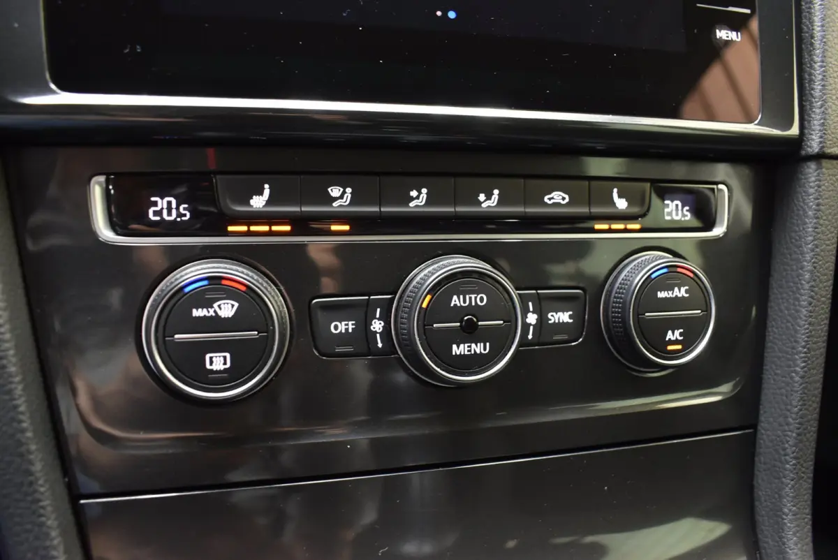 1.0 TSI Comfortline Business CarPlay Navi Clima Cruise 17" 2e eig. Nwe APK