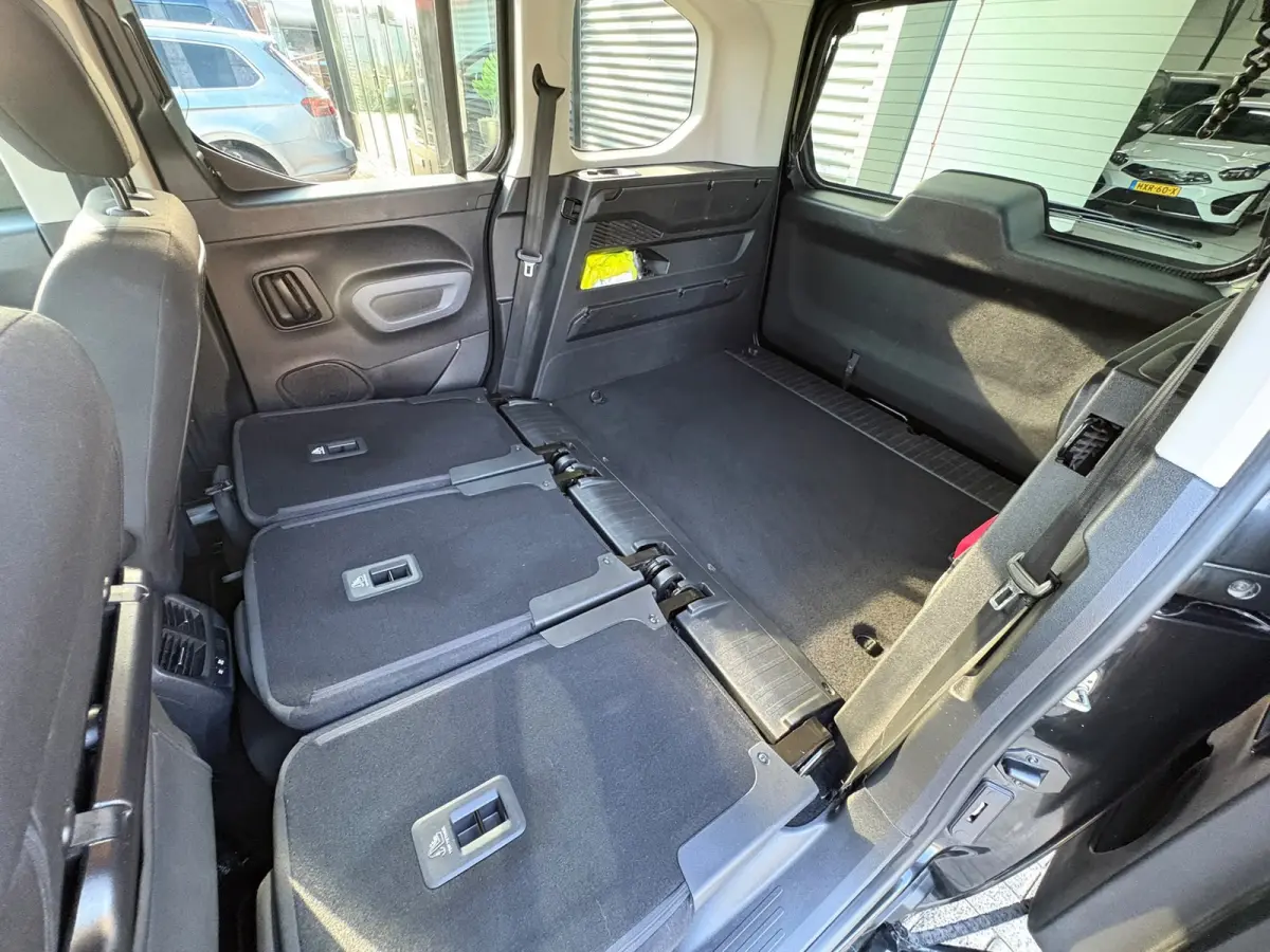 1.2 PureTech Shine TREKHAAK,GARANTIE