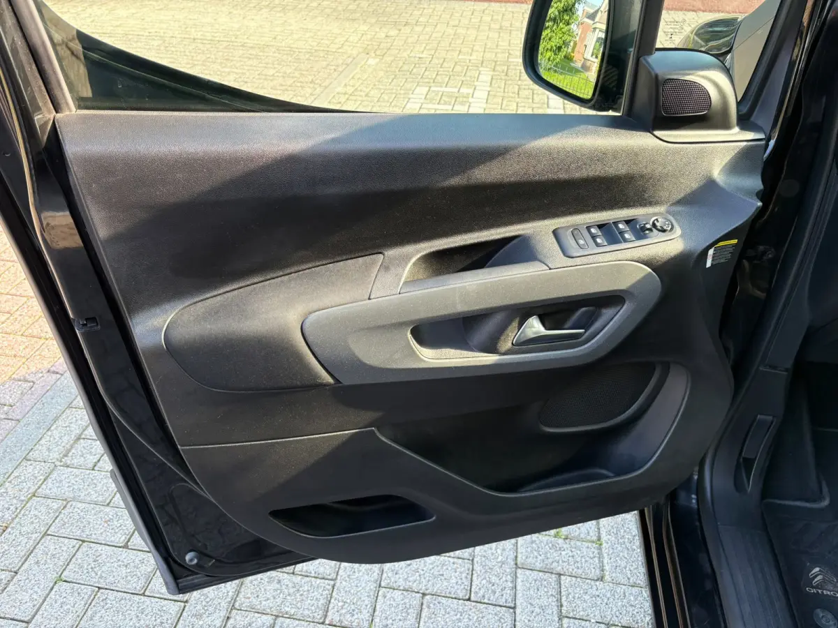 1.2 PureTech Shine TREKHAAK,GARANTIE