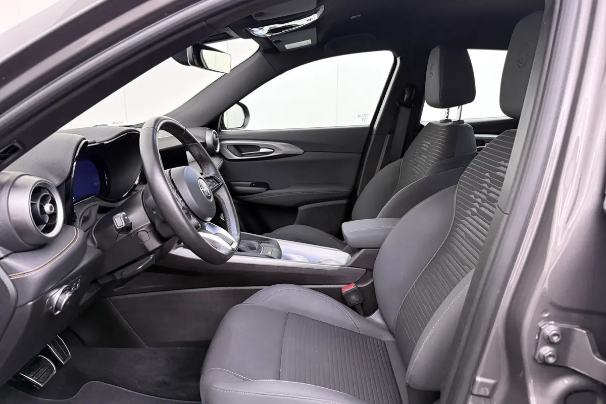 1.5T Hybrid Aut. Sprint Camera Adapt.Cruise 19'LMV Half-Leder