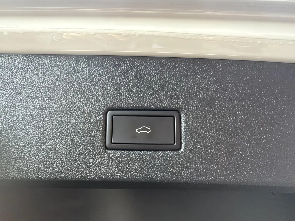 1.5 TSI R-Line Business+ | WORDT VERWACHT | AUTOMAAT | PANORAMADAK | ACHTERUITRIJCAMERA | STANDKACHEL | ELEKTRISCHE KOFFERKLEP | STOELVERWARMING | VIRTUAL COCKPIT PRO | DODEHOEK | ADAPTIVE C
