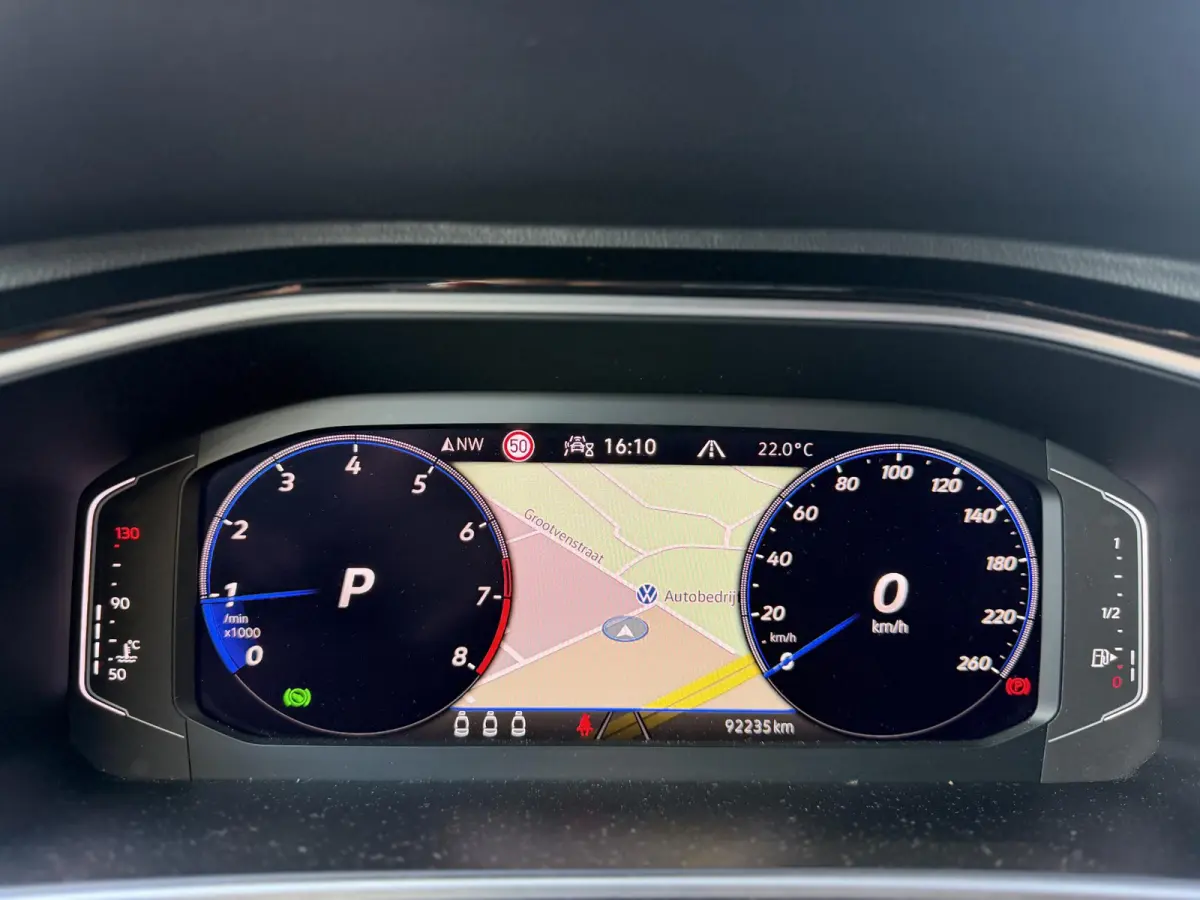 1.5 TSI R-Line Business+ | WORDT VERWACHT | AUTOMAAT | PANORAMADAK | ACHTERUITRIJCAMERA | STANDKACHEL | ELEKTRISCHE KOFFERKLEP | STOELVERWARMING | VIRTUAL COCKPIT PRO | DODEHOEK | ADAPTIVE C