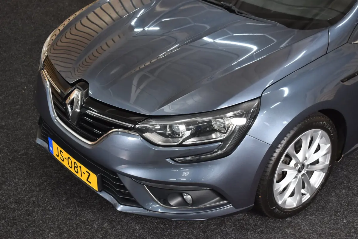 1.2 TCe Zen 137dkm Trekhaak Navi LED 17" Cruise Clima Nwe APK