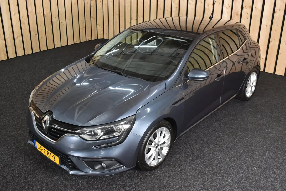 1.2 TCe Zen 137dkm Trekhaak Navi LED 17" Cruise Clima Nwe APK
