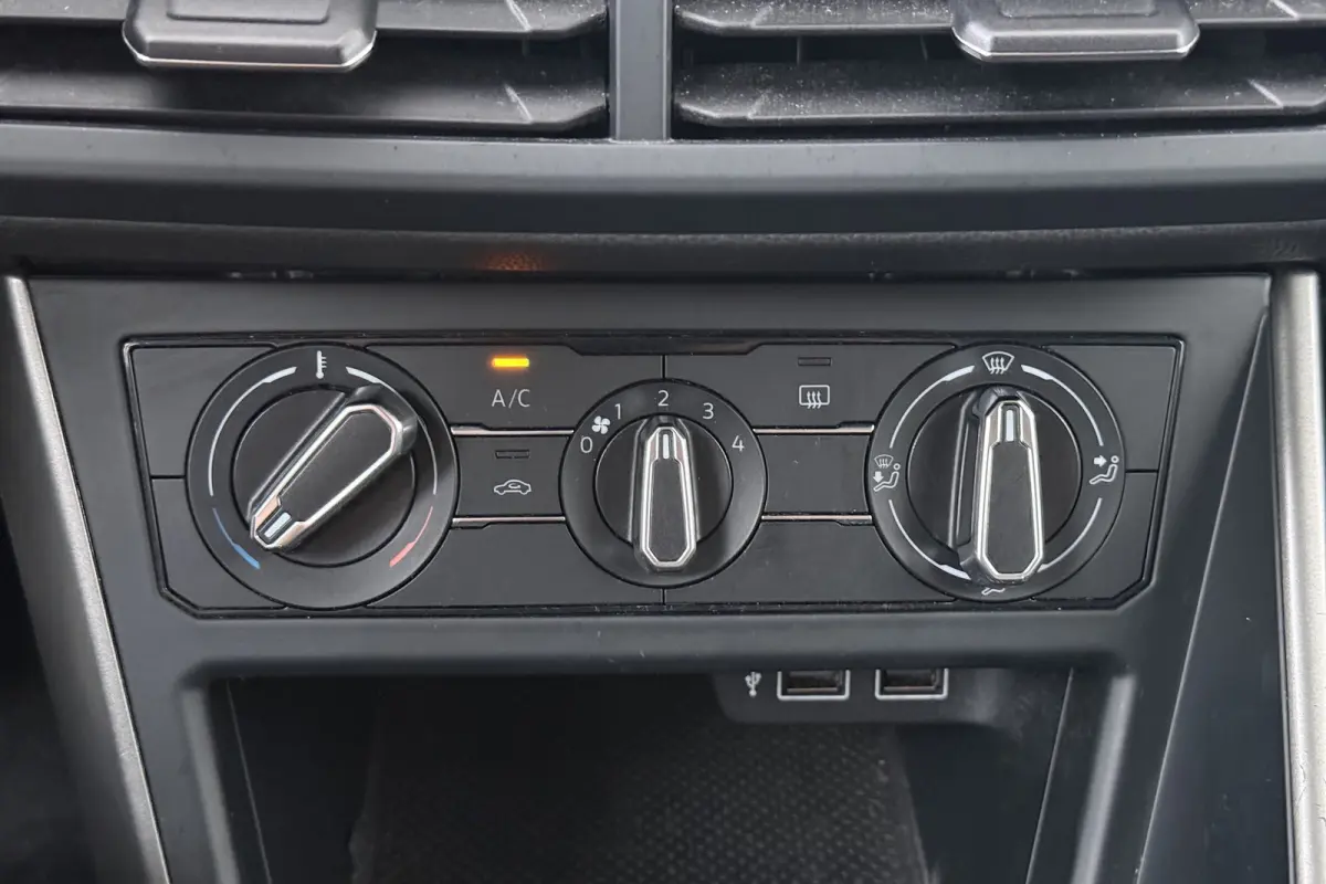 1.0 Comfortline Navi Carplay Adapt.Cruise DAB LED